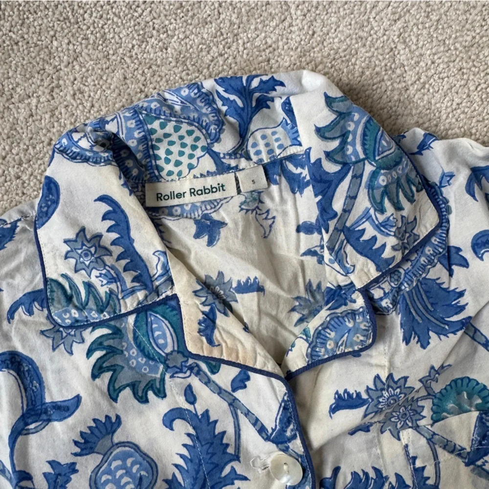 Roller Rabbit Amanda Blue Patterned Pajama Set - Picture 5 of 5